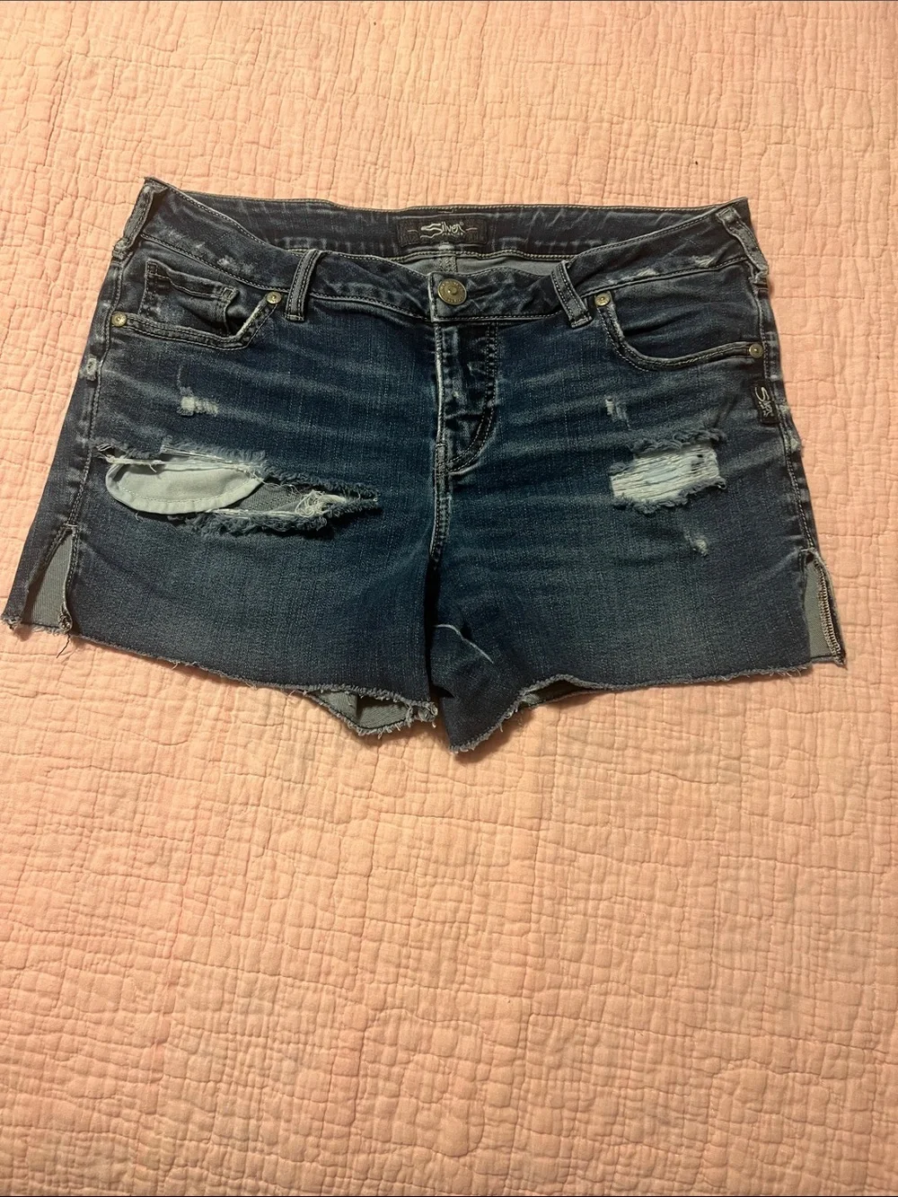 S/M Silver Jeans Distressed Dark Blue Denim Cutoff Shorts